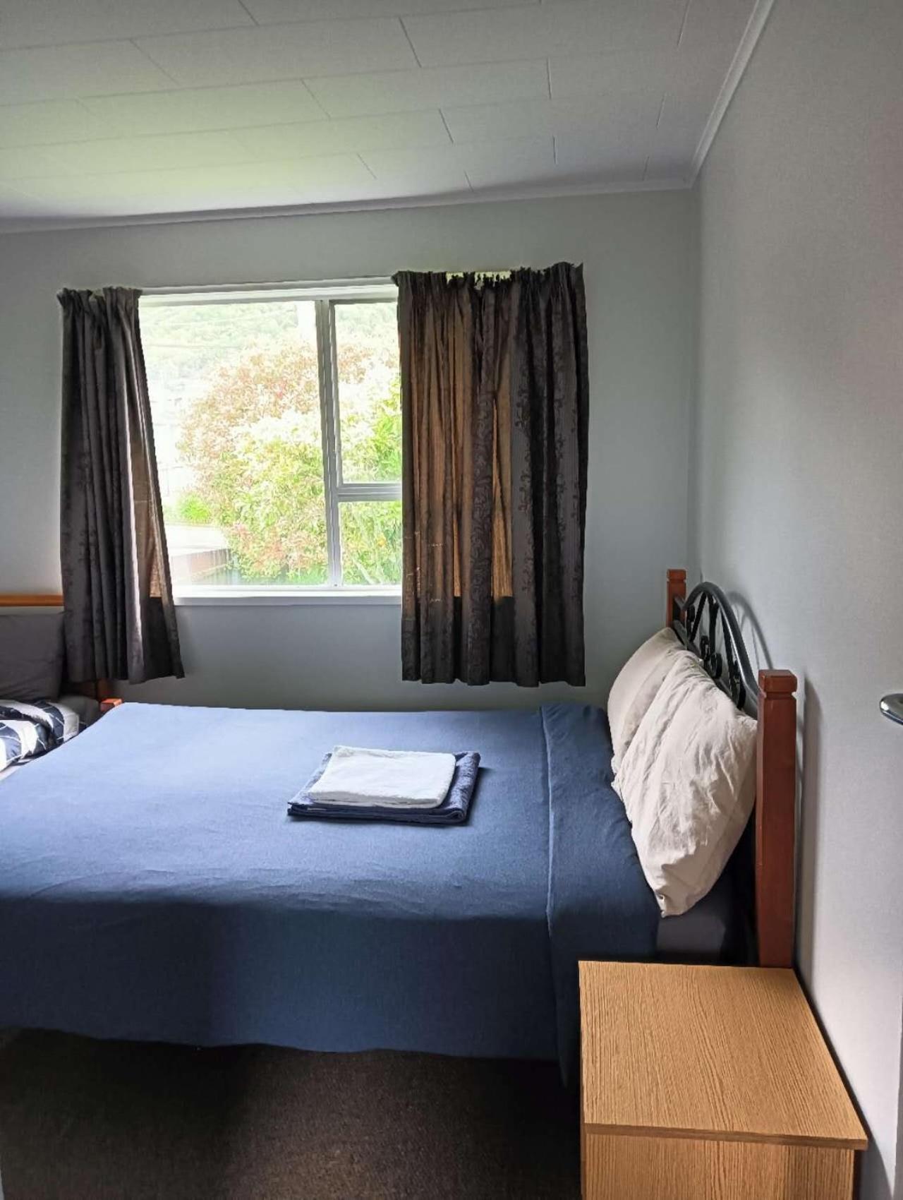 Three-Bedroom House A At 23 Mallard Drive, Selwyn Heights Rotorua Bagian luar foto